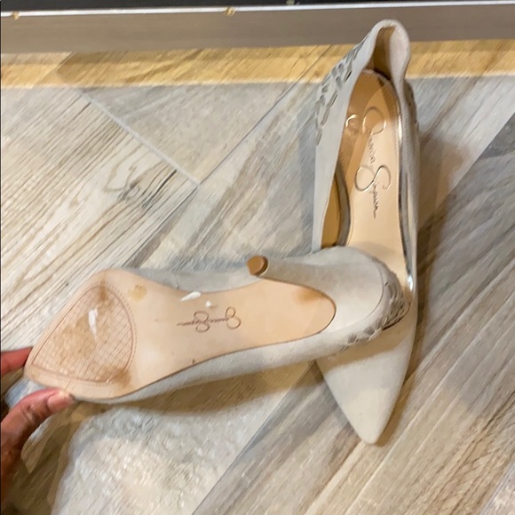 Shoes - Picture 3 of 4